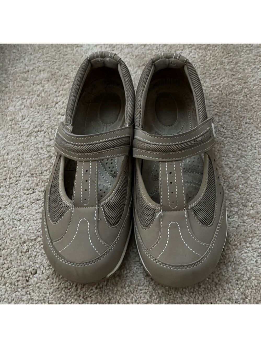 Ryka T Strap walking shoes